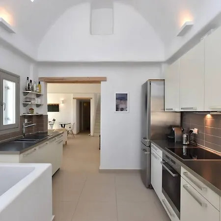 Moonlight - Exquisite For 10 With Pool, Helipad Villa